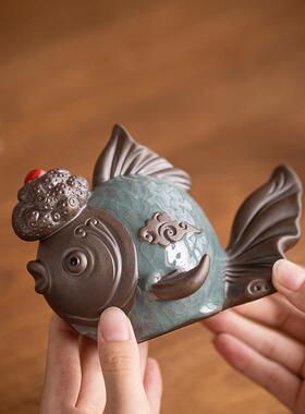 陶瓷鱼鸿运当头摆件中式家居客厅茶桌办公室酒柜书桌面装饰品摆设