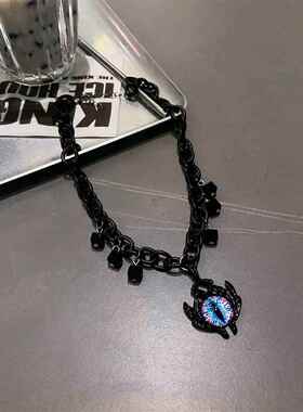 新款重工街舞搭配嘻哈链子情侣