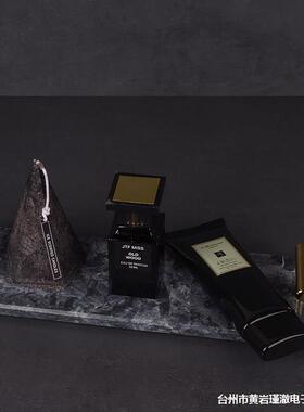 样板房间卫生间质感灰色托盘摆件组合套装香薰蜡烛饰品洗漱台软装