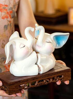 高档一对财大摆件装饰客厅桌面景德镇瓷象结婚招礼物送陶新人新婚