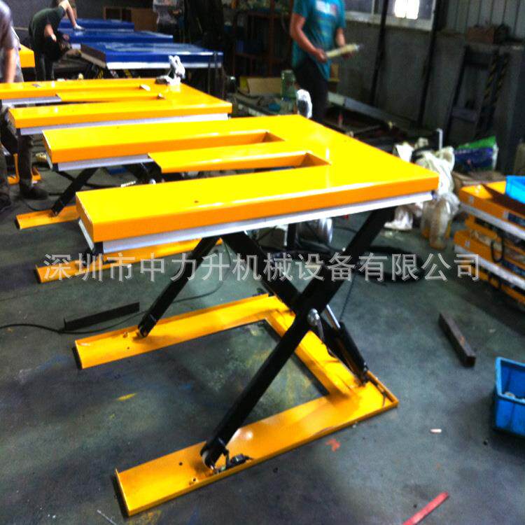 Slope ultra-low lifting platform U-shaped fixed electric lift low-level hydraulic vehicle lifting platform