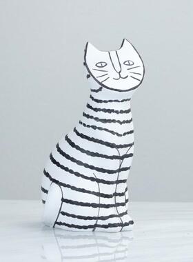 现代简约欧式轻奢黑白条纹树脂猫摆件样板房售楼处软装饰品摆设
