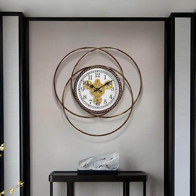 European retro living room wall clock, simple bedroom silent quartz clock wall decoration gear clock wrought iron clock