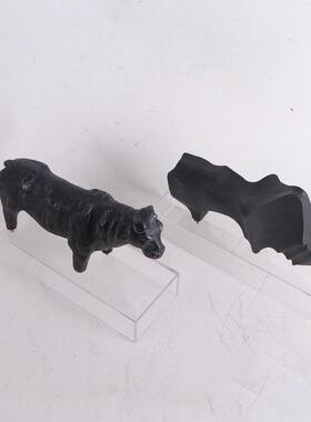 样板间售楼处新中式办公室书柜抽象牛摆件高级感设计师极简装饰品