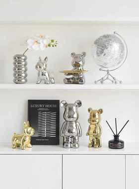 采购产品高端艺术饰品，客厅家居创意暴力熊饰品，电视柜，酒柜，