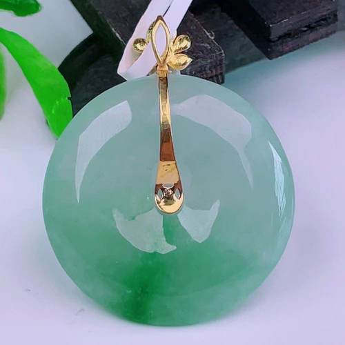 缅甸天然真品翡翠18k金扣头高冰种满绿飘花高端闪拍平安扣玉吊坠 - 图3