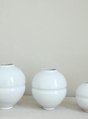白色圆形花级感摆件客厅插花花器复古粗陶月亮民宿禅意装饰