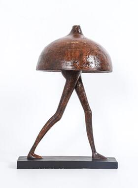 现代简约创意抽象蘑菇人物家居样板间抽象飘逸人物售楼部装饰摆件