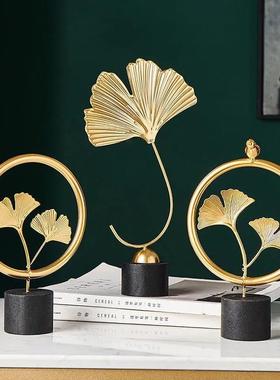 2025年新款客厅摆件旺宅摆件北欧简约ins铁艺金色银杏叶酒柜玄关
