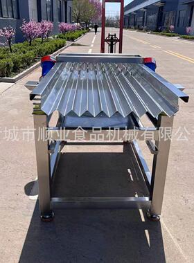 泥鳅黄鳝分离捋直设备 油炸食品振动分开捋直机 成团肉条梳理分隔