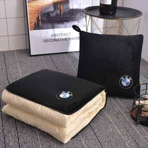 高档车上抱枕被子两用合一多三功枕能四季汽车靠枕抱小被子两用包 - 图1