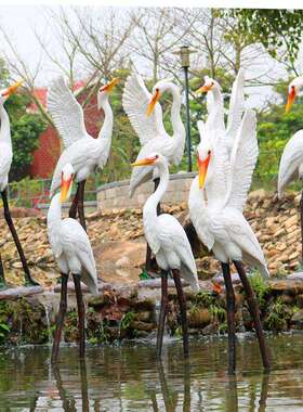 户摆白鹭湿公园水池动物模型白鹭件玻璃钢地雕外塑园林景观庭院装