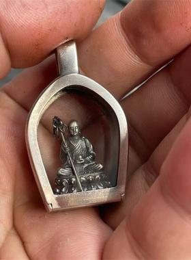 嘎乌盒地藏王菩萨吊坠随身佛项链佛造像复古本命年守护佛挂件配饰