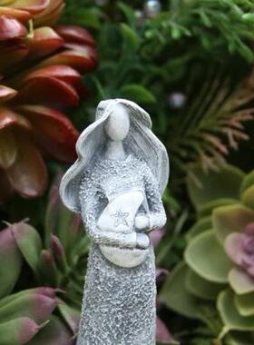 新款直销复古怀旧月亮女神雕像花园装饰摆件树脂工艺品欧式简易桌