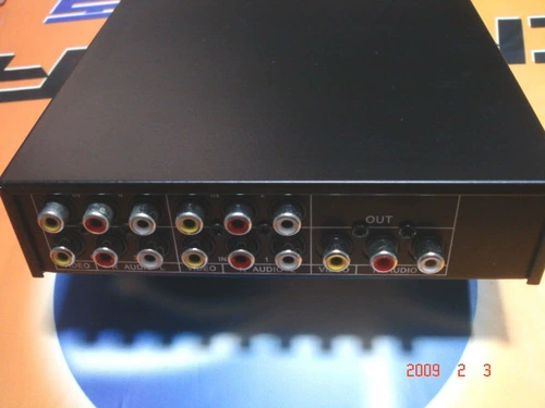 Tongli VSW41 Audio и Video 4 в -1 AV Switch распределение ветви видеоваренных устройств набор устройств видео -Top Box Partner