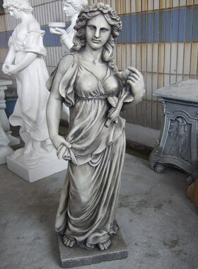 欧式风户外少女雕塑艺术品可定制