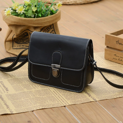 Небольшая сумка, универсальная сумка через плечо, небольшая дизайнерская сумка на одно плечо, коллекция 2021, тренд сезона, в западном стиле