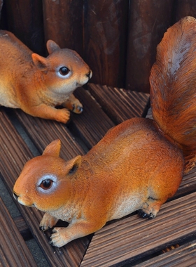 家居别墅花园庭院户外装饰摆设摆件布景道具树脂工艺礼品爬树松鼠