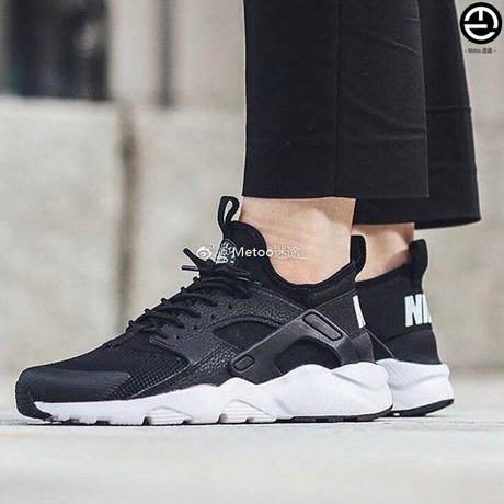 nike huarache oreo