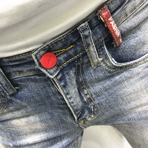Chao Nanxia Новое корейское издание Slim Make Old Light Blue Cat 9 девять -точка для общества джинсов для маленьких ставок, мальчики, пересекают быстро