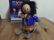 (Memory Restoration) Iron Sheet Clockwork Old Toys Girls Ski Old Objects 80 Back Nostalgic Collection