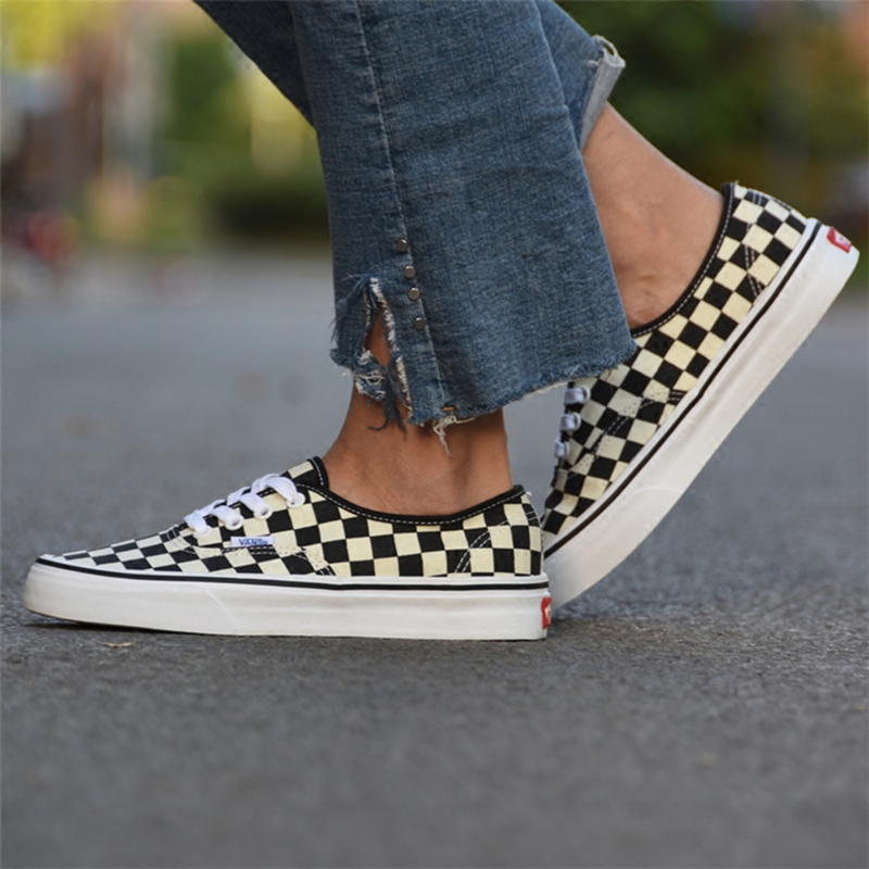 老张运动VANS SLIP-ON/AUT低帮黑白经典款棋盘格男女休闲帆布鞋VN-0EYEBWW2