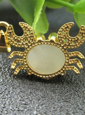 新疆和田玉螃蟹男女款情侣吊坠