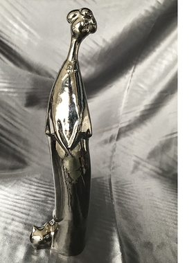 人物中式风红色旗袍送礼工艺品