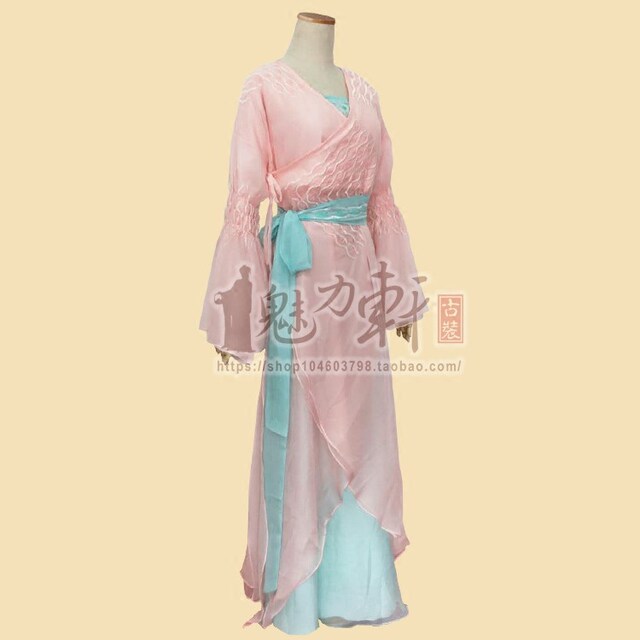 Pink lady's ancient costume same as Chu Qiao's biography