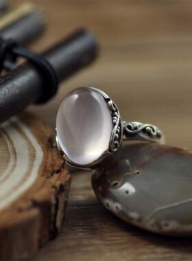 天然淡粉色戒指纯银镶嵌芙蓉石