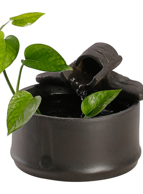 现代简约小型雾化加湿循环流水摆件家居玄关桌面造景装饰创意招财