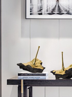 样板间售楼处艺术装饰品轻奢酒店别墅楼梯间走廊玄关落地雕塑摆件