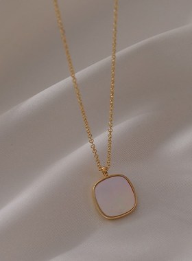 贝母毛衣链长款2021年新款轻奢小众设计感秋冬高档毛衣吊坠项链女