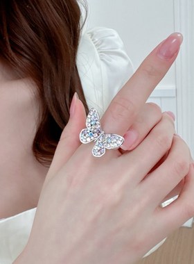 森系清新镂空彩色蝴蝶戒指女小众轻奢微镶昆虫高级感开口食指指环