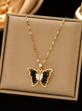 新款韩版铜镀真金微镶彩色水晶蝴蝶钛钢项链O网红时尚简约气质吊