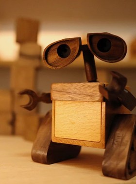 实木创意机器人瓦力伊娃家居桌面摆件可爱新婚礼物高档情人节礼品