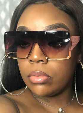 工厂销Oversized Square Sunglasses Women 202 Fashion WMetal F