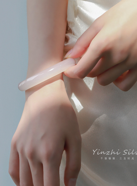 新品白月光玉髓手镯女生荔枝冻冰种翡翠色叮当镯子玛瑙礼物手链年