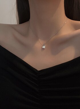 轻奢小众高级设计感n贝母小锁头钛钢项链女百搭气质ins锁骨链