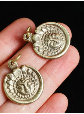 尼泊尔手工铜吊坠diy手链式链坠太字神六阳真言藏项民族风铜饰品