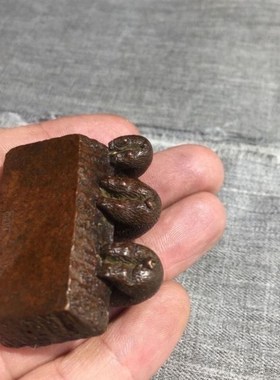 铜三只小猪摆件猪槽萌萌猪茶宠实心铜器家居办公茶道装饰工艺品