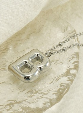 欧美ins风网红款胖乎乎汽泡字母吊坠不锈钢K镀18K金英文字母项链