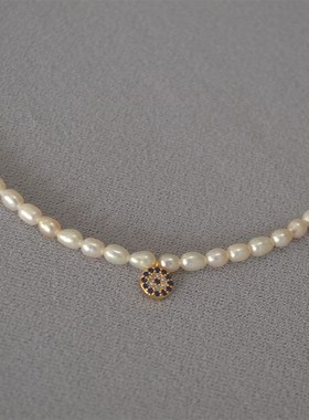 法式复古优雅温柔淡水米粒珍珠蓝色尖晶土耳其眼睛短X款项链锁骨