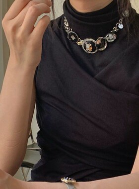 《落日珊瑚》黑色镶嵌花粉水晶项链钛钢链条防掉色 2W023年开新款