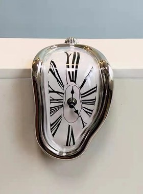 现代简约创意流淌时钟挂钟摆件客厅书架样板间售楼处装饰品摆设