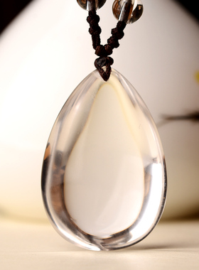 2025天然白水晶水滴吊坠小众设计轻奢女款项链转运挂坠原石水晶首