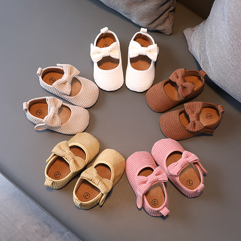 婴儿鞋女宝宝软底鞋学步0-1周岁公主鞋春秋季防掉5-7-9-10-11个月