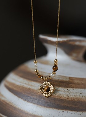 XL539 焦糖美拉德 中古风花朵丝绒虎眼K石串珠锁骨链项链 钛钢镀