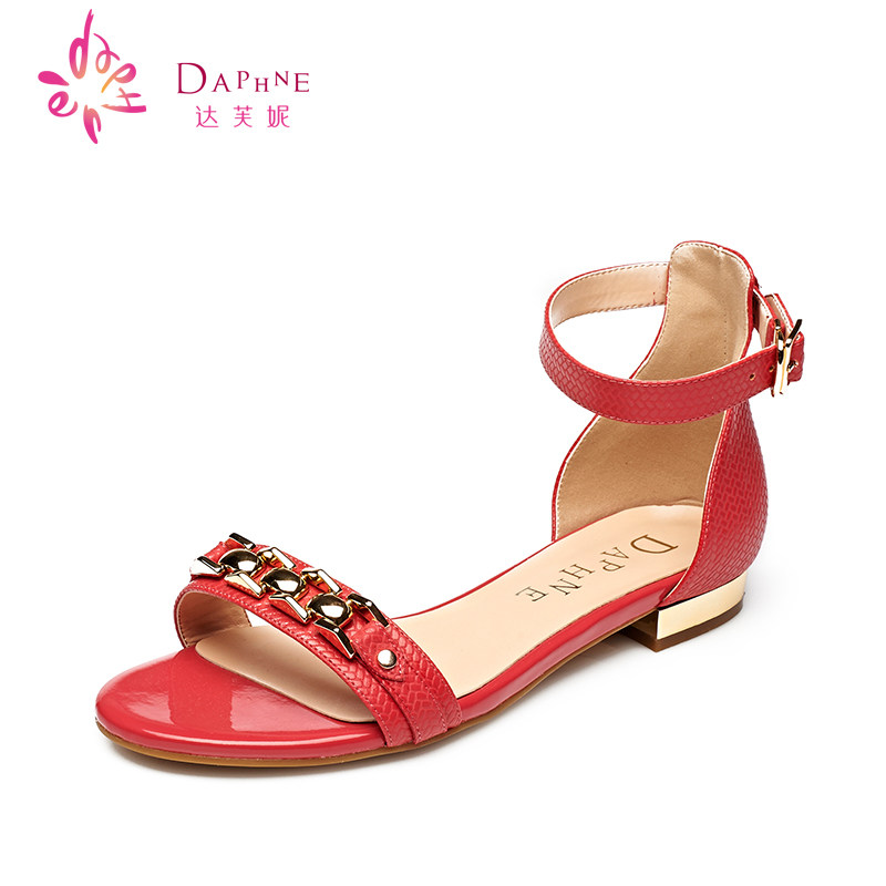 white summer sandals low heel