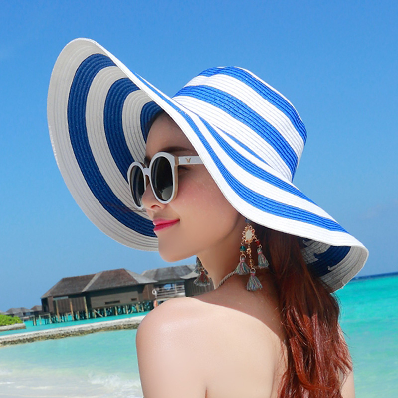 black and white beach hat